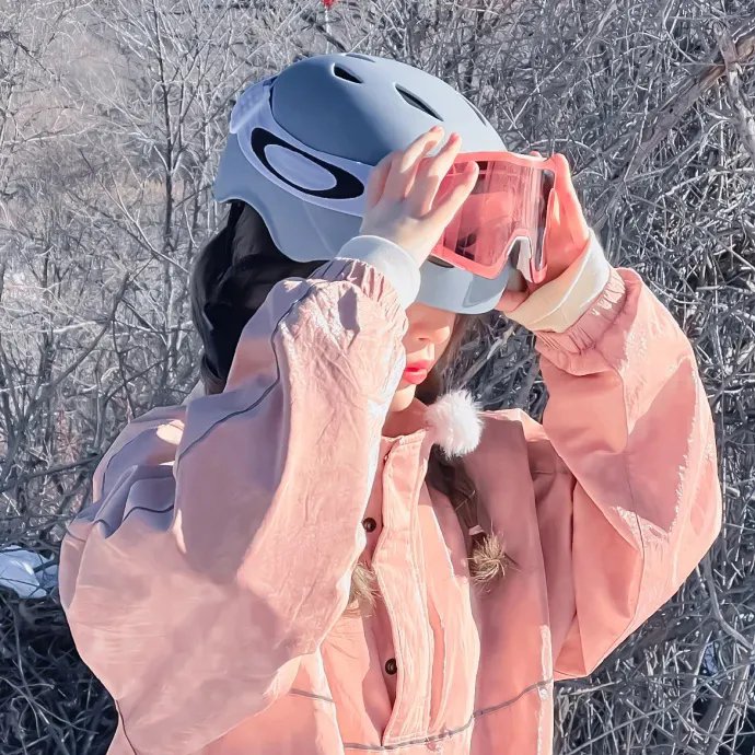 不再沉默的女孩